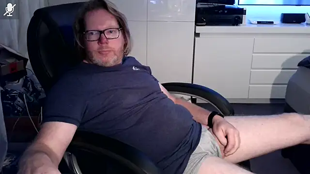 Snapshot of VSteph chatting on 09-11-25, 07:25 VSteph online show from 09-11-25, 07:25