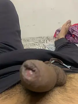 Snapshot of fuckboi2103 chatting on 12-04-24, 07:01 fuckboi2103 online show from 12-04-24, 07:01