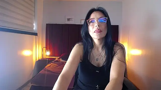 Zuzana21 online show from 01-27-25, 01:09