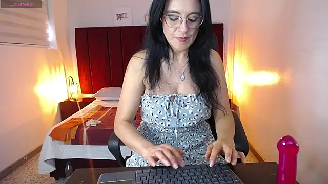 Zuzana21 online show from 02-10-25, 04:47