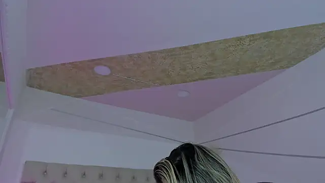 Snapshot of PandoraRider chatting on 02-04-26, 01:39 PandoraRider online show from 02-04-26, 01:39