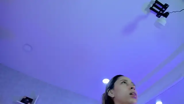 Snapshot of PandoraRider chatting on 02-05-26, 01:49 PandoraRider online show from 02-05-26, 01:49