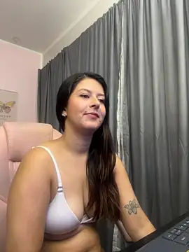 liss black online show from 10-31-25, 03:51