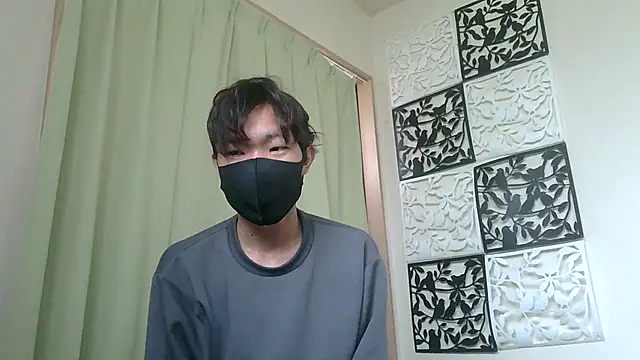 Snapshot of UKI06 chatting on 12-13-24, 04:11 UKI06 online show from 12-13-24, 04:11