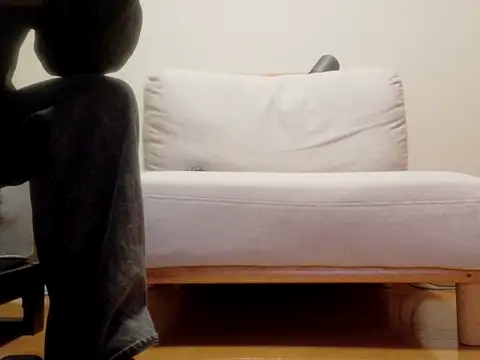 Snapshot of UKI06 chatting on 11-20-25, 12:49 UKI06 online show from 11-20-25, 12:49