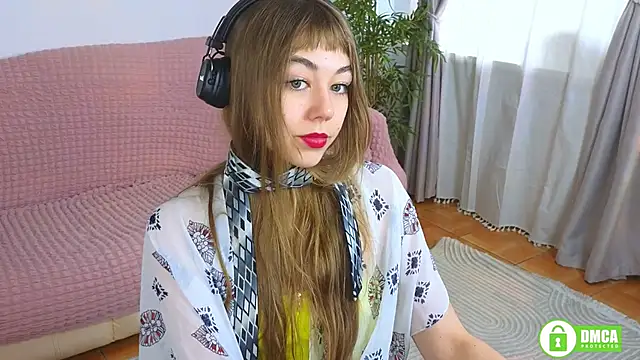 Hello Vivienne online show from 09-20-25, 09:54