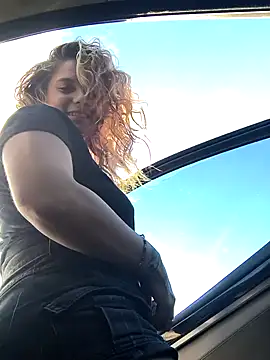 Snapshot of Mercedez_BaBy chatting on 09-25-25, 09:40 Mercedez BaBy online show from 09-25-25, 09:40