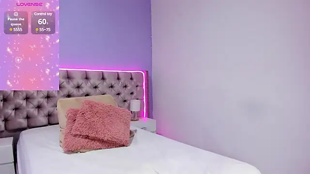 Snapshot of Anal_Luucia chatting on 02-24-25, 12:37 Anal Luucia online show from 02-24-25, 12:37