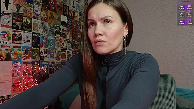 Snapshot of LittleLeen chatting on 11-06-25, 05:25 LittleLeen online show from 11-06-25, 05:25