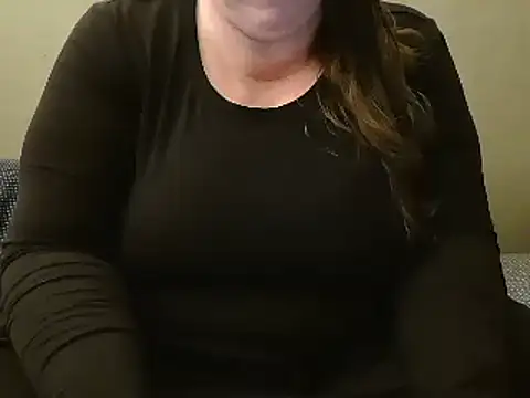 Snapshot of MarthaBriest chatting on 01-11-25, 05:52 MarthaBriest online show from 01-11-25, 05:52