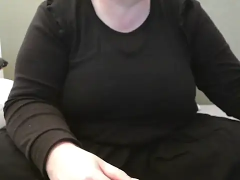 Snapshot of MarthaBriest chatting on 01-27-25, 08:40 MarthaBriest online show from 01-27-25, 08:40
