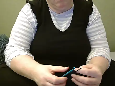 Snapshot of MarthaBriest chatting on 01-29-25, 10:37 MarthaBriest online show from 01-29-25, 10:37