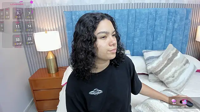 pretty sunlight  online show from 10-04-25, 01:47