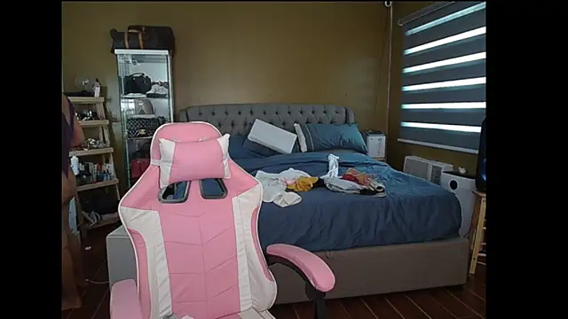 aya saki online show from 03-11-25, 06:43