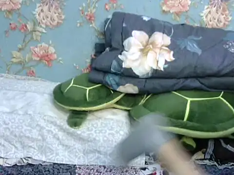 Snapshot of Tiny_lusty chatting on 02-23-25, 05:18 Tiny lusty online show from 02-23-25, 05:18