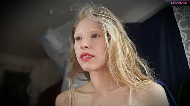  Phantom thread  online show from 10-10-25, 10:58