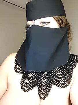 Snapshot of -Arab_milf- chatting on 01-01-25, 10:21 -Arab milf- online show from 01-01-25, 10:21