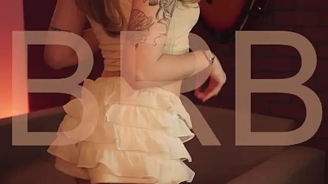 EllieCutes online show from 02-08-26, 08:18