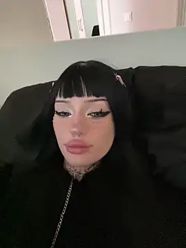 madelinexx online show from 09-15-25, 08:25