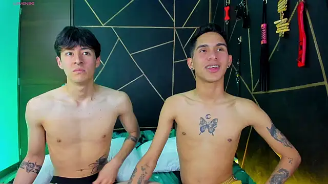 Snapshot of MillersKink chatting on 12-14-24, 04:09 MillersKink online show from 12-14-24, 04:09