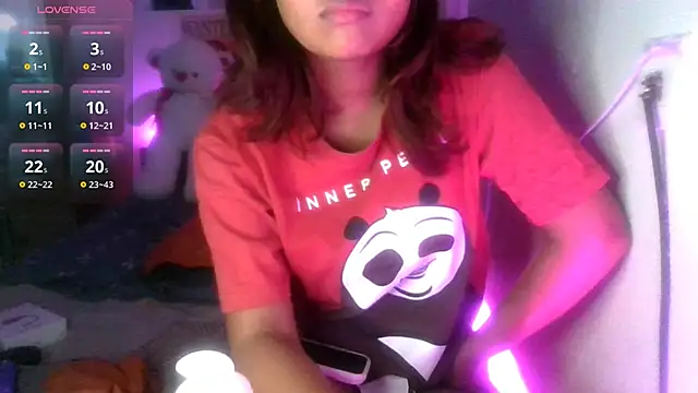 Snapshot of bad_diva chatting on 02-26-25, 09:42 bad diva online show from 02-26-25, 09:42