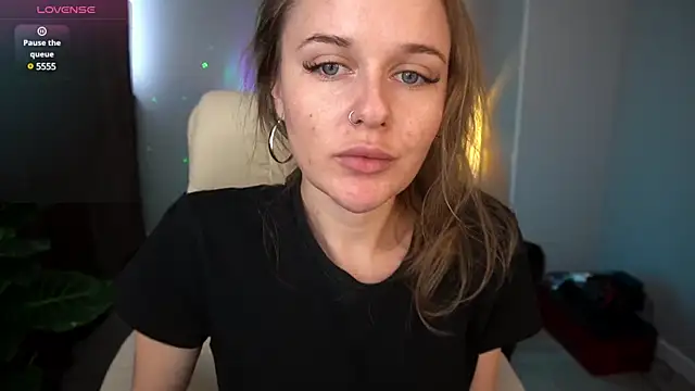 MaribelRiverr  online show from 12-13-24, 09:46