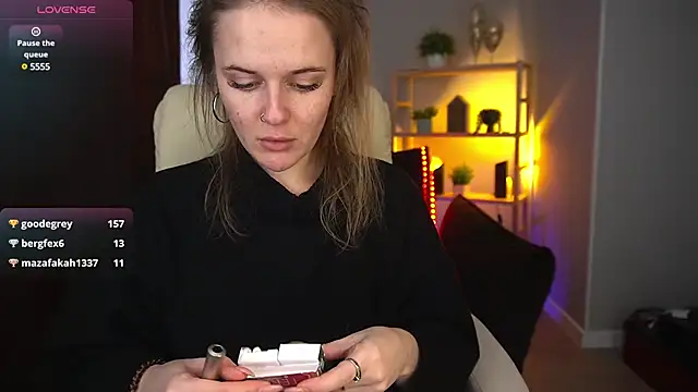 MaribelRiverr  online show from 12-16-24, 10:08