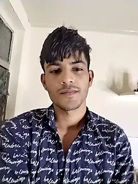 Snapshot of kingkartik7 chatting on 02-13-25, 07:10 kingkartik7 online show from 02-13-25, 07:10