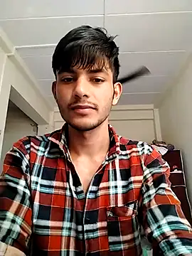 Snapshot of kingkartik7 chatting on 02-19-25, 10:34 kingkartik7 online show from 02-19-25, 10:34