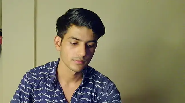 Snapshot of kingkartik7 chatting on 03-12-25, 04:35 kingkartik7 online show from 03-12-25, 04:35