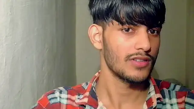 Snapshot of kingkartik7 chatting on 09-29-25, 02:33 kingkartik7 online show from 09-29-25, 02:33