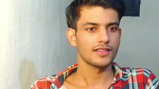 Snapshot of kingkartik7 chatting on 10-08-25, 06:27 kingkartik7 online show from 10-08-25, 06:27