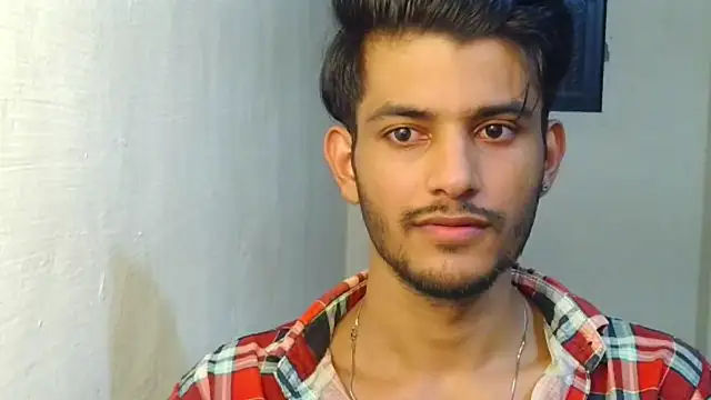 Snapshot of kingkartik7 chatting on 10-23-25, 04:28 kingkartik7 online show from 10-23-25, 04:28