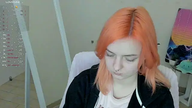 Snapshot of Fire_Bestie chatting on 02-05-26, 02:43 Fire Bestie online show from 02-05-26, 02:43