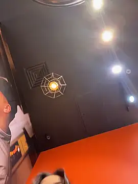 Chloe  Moon online show from 12-22-25, 11:07