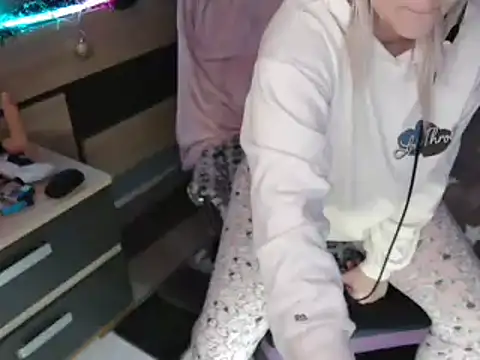 LaRa forU online show from 01-05-25, 03:55