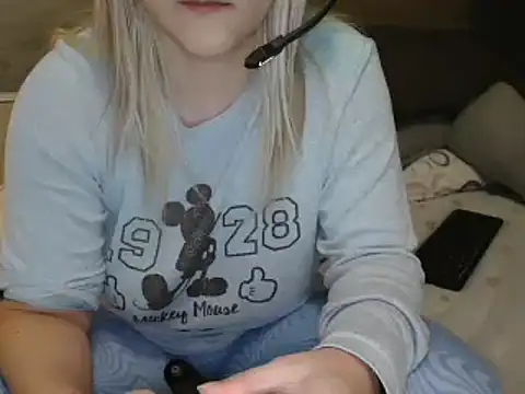 LaRa forU online show from 01-22-25, 05:38