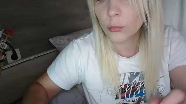 LaRa forU online show from 09-27-25, 09:25