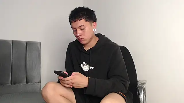 alex-lover online show from 11-26-25, 01:39