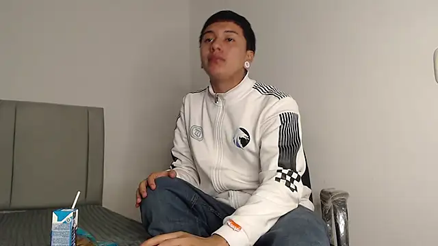 alex-lover online show from 03-10-26, 04:17