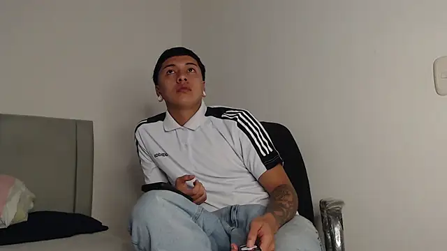 alex-lover online show from 04-11-26, 04:06