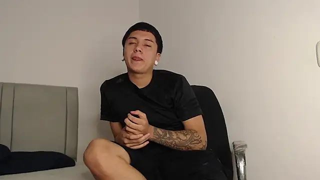 alex-lover online show from 04-21-26, 02:51