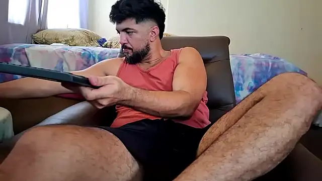 LUH133 online show from 01-12-26, 03:17