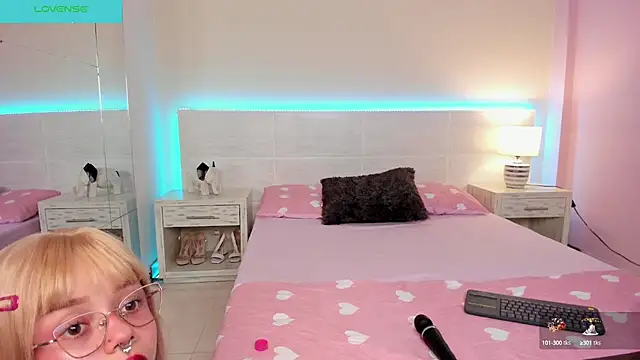 MARCUS AND HIKARY online show from 12-19-24, 11:35