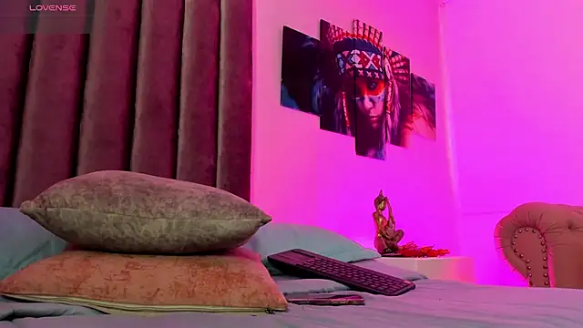 Isabella Flowers online show from 12-14-25, 08:24