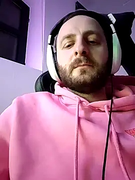 poldek38 online show from 02-05-25, 08:35