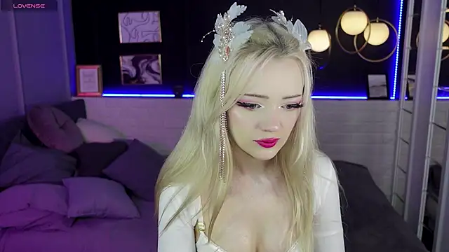 EmilyAir online show from 12-22-24, 09:31