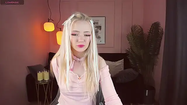 EmilyAir online show from 01-02-25, 01:49