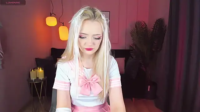 EmilyAir online show from 01-04-25, 12:27