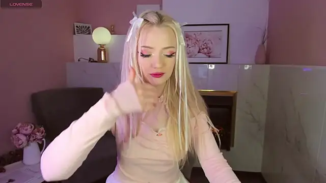 EmilyAir online show from 02-09-25, 01:11